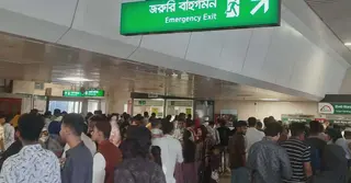 ঈদের ছুটিতে মেট্রোরেলে যাত্রীর ভিড়, উত্তরা রুটে বাড়তি চাপ